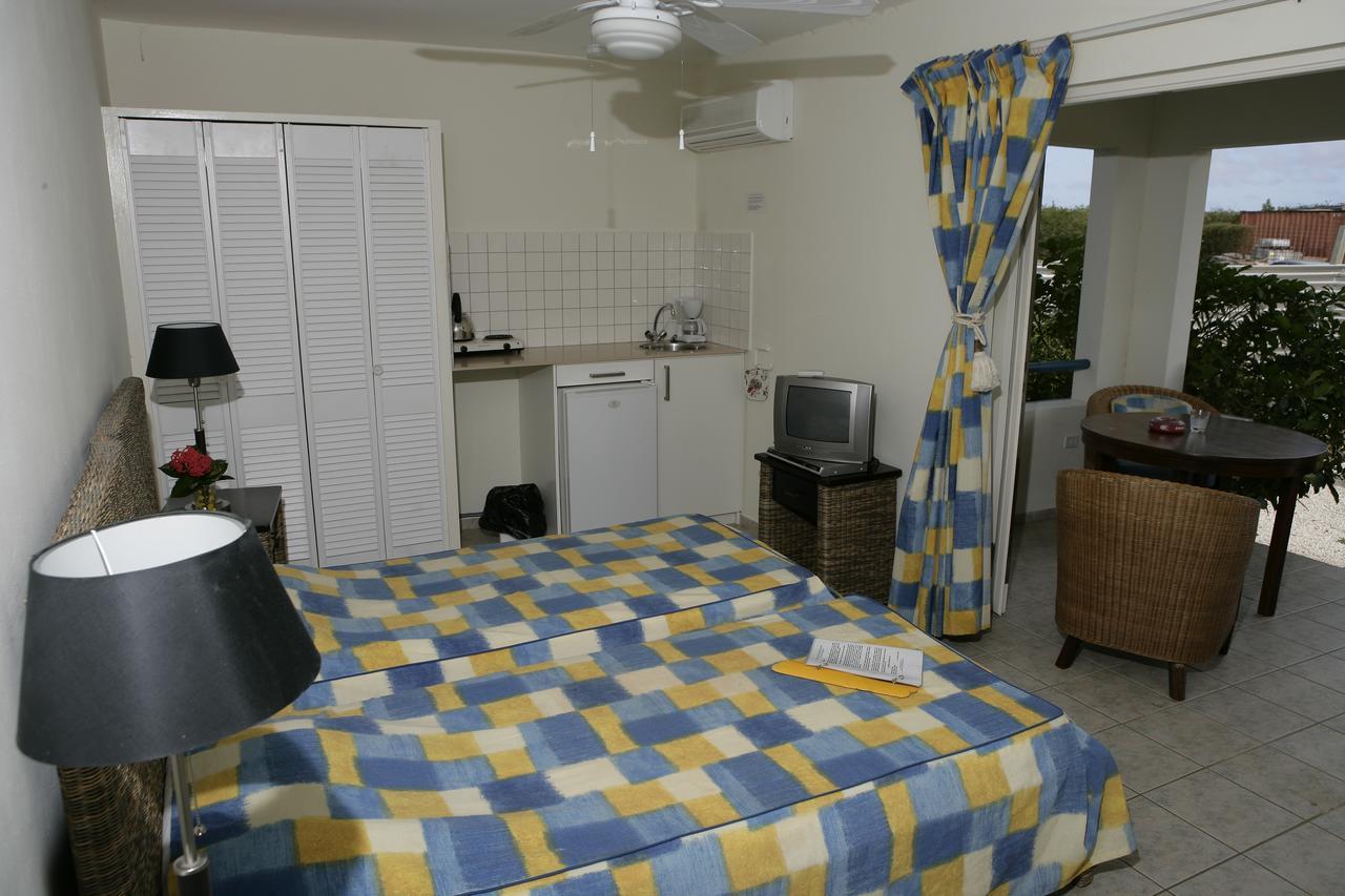 Caribbean Club Bonaire Aparthotel Bagian luar foto