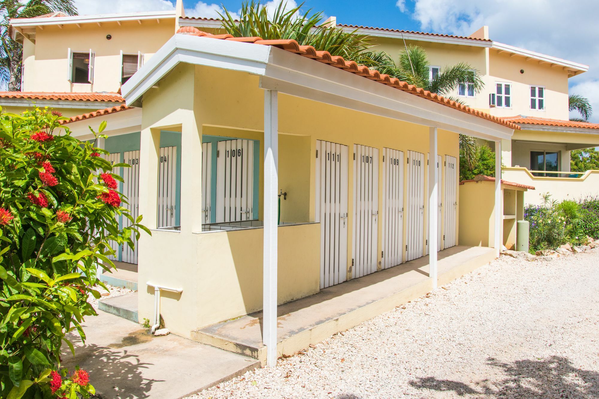 Caribbean Club Bonaire Aparthotel Bagian luar foto