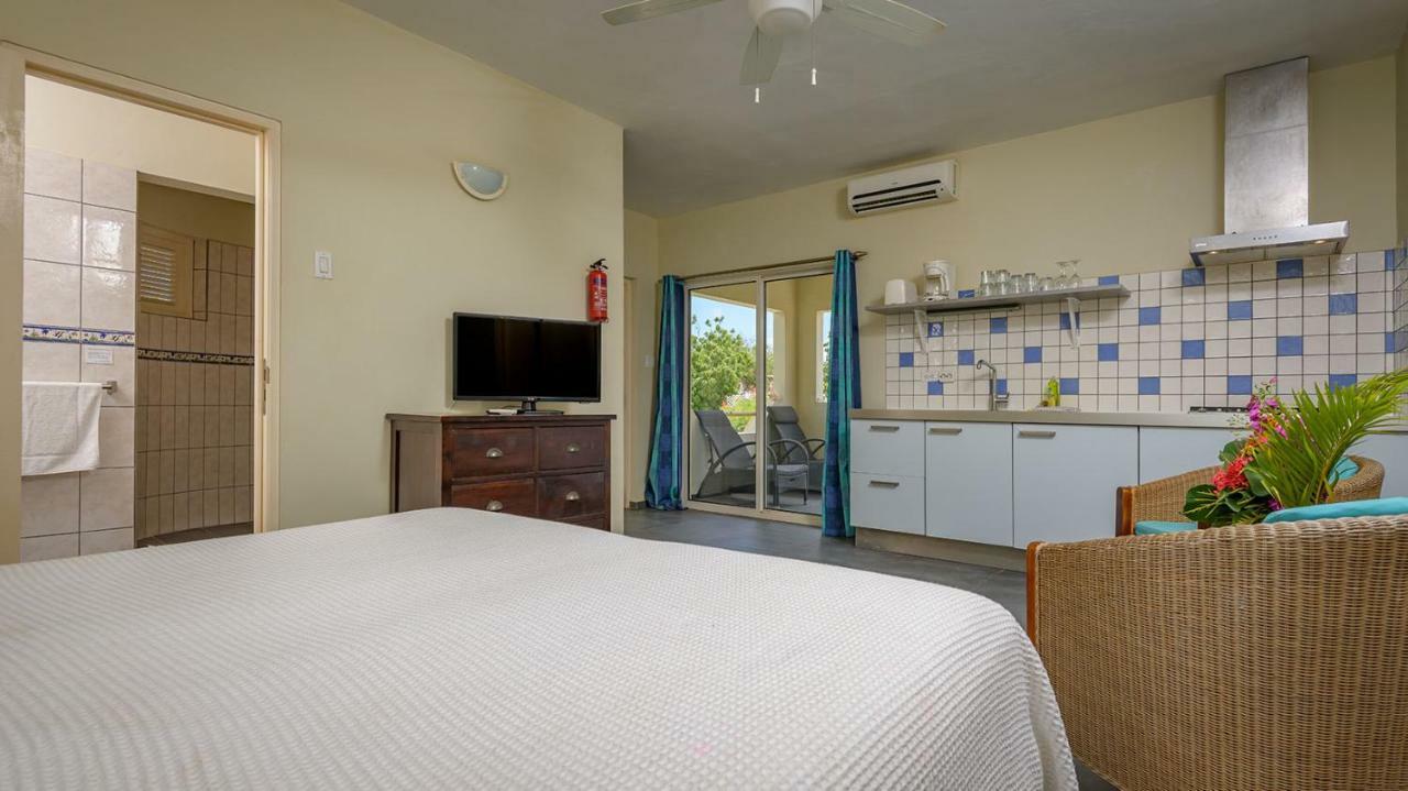 Caribbean Club Bonaire Aparthotel Bagian luar foto